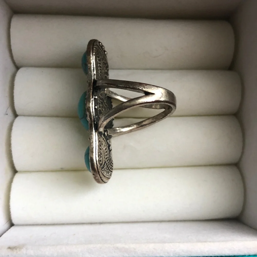 Vintage Lucky You-7 Silver Tone Ring with Three Turquoise Round Stones Size 6.5